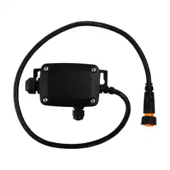 Koble en kompatibel svinger med uisolert ledning til en Garmin 12-pinners ekkoloddkontakt med denne ledningshubadapteren.<br />
Bestillingsvare.