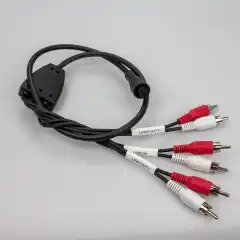 For &aring; koble til ekstern forsterker til Q2-panelet